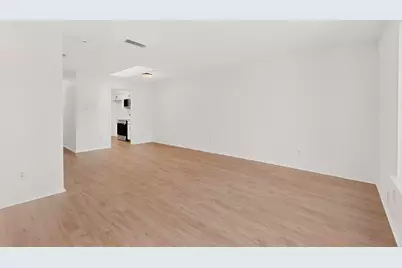 4338 Leatherwood Lane, Garland, TX 75042 - Photo 10