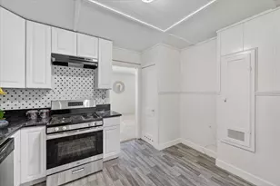 302 E 10th St, Bonham, TX 75418 - Photo 10