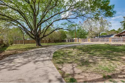 901 Bryson Street, Waxahachie, TX 75165 - Photo 36