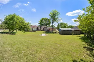 311 Creekview Cir, Crandall, TX 75114 - Photo 4