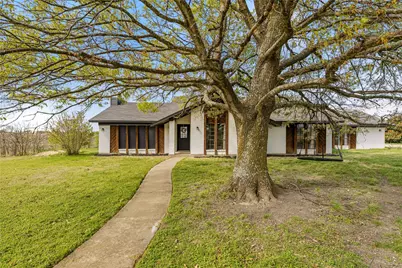 2566 Southwinds Drive, Lorena, TX 76655 - Photo 4