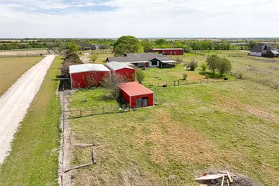2566 Southwinds Drive, Lorena, TX 76655 - Photo 2