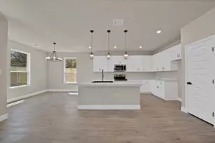2513 Austin Ct, Granbury, TX 76048 - Photo 8