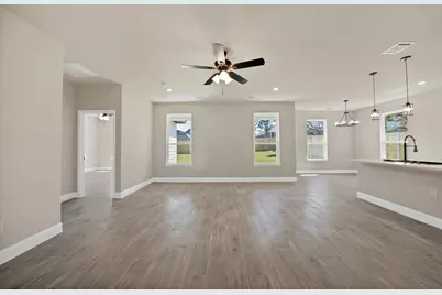 2513 Austin Court, Granbury, TX 76048 - Photo 10