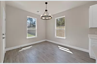 2513 Austin Court, Granbury, TX 76048 - Photo 12