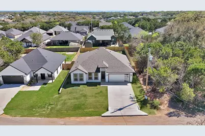 2513 Austin Court, Granbury, TX 76048 - Photo 4