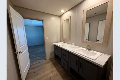 380 Valley Ridge Drive, Bridgeport, TX 76426 - Photo 24