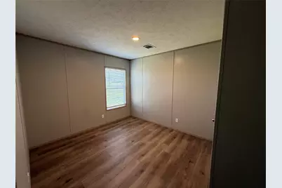 380 Valley Ridge Drive, Bridgeport, TX 76426 - Photo 14