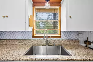 111 Island Park Dr, Gun Barrel City, TX 75156 - Photo 8