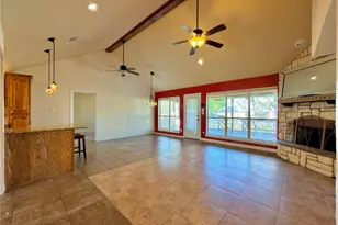 2025 Emma Dr, Tool, TX 75143 - Photo 6