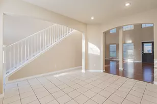 210 Sendero Dr, Waxahachie, TX 75165 - Photo 4