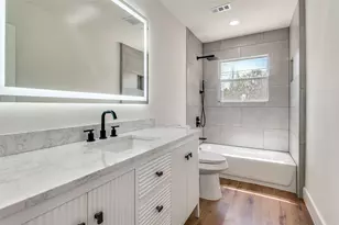 1542 W 5th St, Irving, TX 75060 - Photo 14