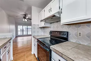 2917 Tanglewood Dr, Lancaster, TX 75134 - Photo 12