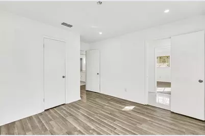 7027 Hunnicut Road, Dallas, TX 75227 - Photo 8