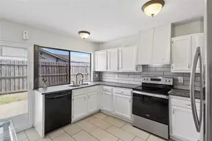 1905 Montana Trail, Grand Prairie, TX 75052 - Photo 8