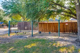 2405 Vail Dr, McKinney, TX 75070 - Photo 38