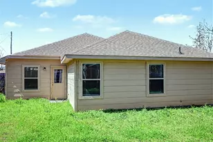 1827 College St, Greenville, TX 75401 - Photo 28