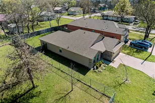 1827 College St, Greenville, TX 75401 - Photo 26