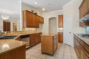 756 Trails End Cir, Hurst, TX 76054 - Photo 12