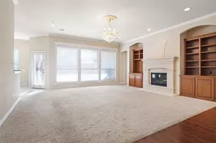 756 Trails End Cir, Hurst, TX 76054 - Photo 8