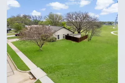3028 Oak Valley Drive, Bedford, TX 76021 - Photo 2