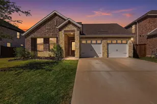 10624 Copeland Ln, Fort Worth, TX 76126 - Photo 2