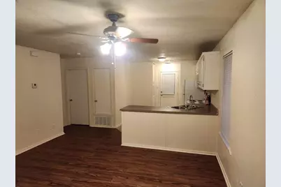 2203 Monroe Street #A, Commerce, TX 75428 - Photo 4