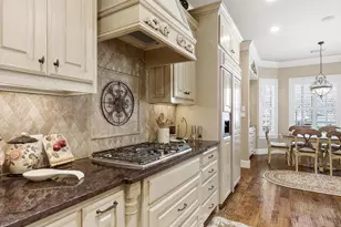 809 Lake Breeze Dr, Highland Village, TX 75077 - Photo 8