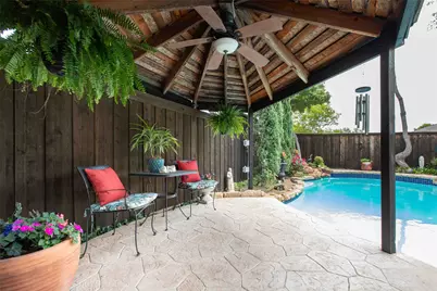 10011 Hickory Crossing, Dallas, TX 75243 - Photo 2