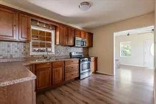 617 NW 9th St, Mineral Wells, TX 76067 - Photo 8