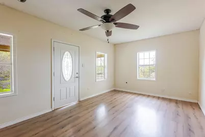 617 NW 9th Street, Mineral Wells, TX 76067 - Photo 6