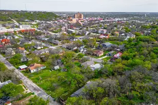 617 NW 9th St, Mineral Wells, TX 76067 - Photo 2
