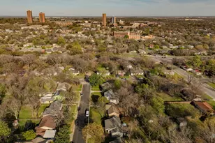 613 Cordell St, Denton, TX 76201 - Photo 32