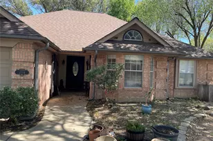 204 Roy Ln, Keller, TX 76248 - Photo 2