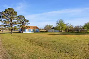 303 Seeley Ave, Mount Calm, TX 76673 - Photo 24