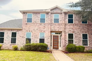 748 Longleaf Dr, DeSoto, TX 75115 - Photo 1