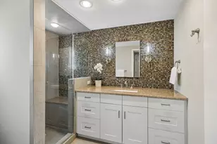 6018 Winton St, Dallas, TX 75206 - Photo 18