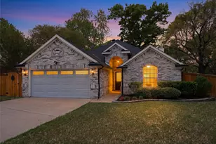 843 Yellow Tavern Ct, Grand Prairie, TX 75052 - Photo 1