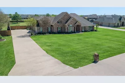 18066 Langford Lane, Talty, TX 75126 - Photo 4