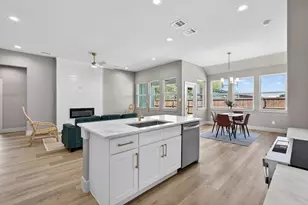 900 Cope St, Mansfield, TX 76065 - Photo 8