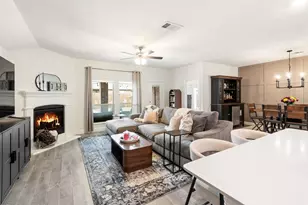 11028 Los Alamos Dr, Aubrey, TX 76227 - Photo 8