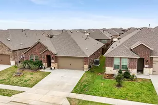 11028 Los Alamos Dr, Aubrey, TX 76227 - Photo 38