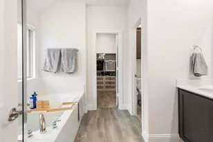 11028 Los Alamos Dr, Aubrey, TX 76227 - Photo 24