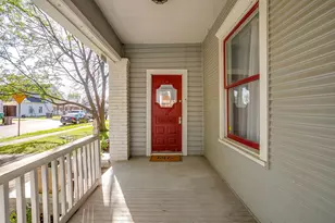 1014 W Arlington Ave, Fort Worth, TX 76110 - Photo 4