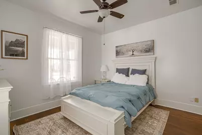 1014 W Arlington Avenue, Fort Worth, TX 76110 - Photo 20