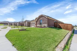 1321 Lazy Grv Dr, Anna, TX 75409 - Photo 2