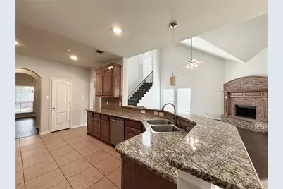 13690 Valencia Drive, Frisco, TX 75035 - Photo 8