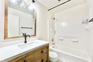 1128 Jamie Dr, Grand Prairie, TX 75052 - Photo 2