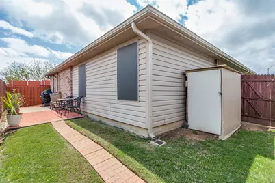 8805 Irish Bend Drive, Fort Worth, TX 76123 - Photo 30