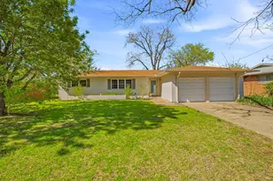 1310 N Cleveland Ave, Stephenville, TX 76401 - Photo 1